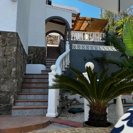 Villa Studio44 A Luxury In Costa, Max 8 Guests, Great Pool, 700 M2