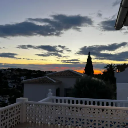 Studio44 A Luxury In Costa, Max 8 Guests, Great Pool, 700 M2